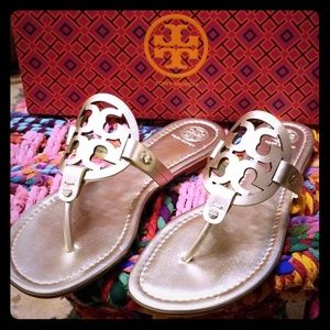New Tory Burch Gold Miller Flipflop Sandals - (W9)